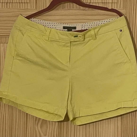 Tommy Hilfiger Women's Yellow Shorts - Picture 7 of 7